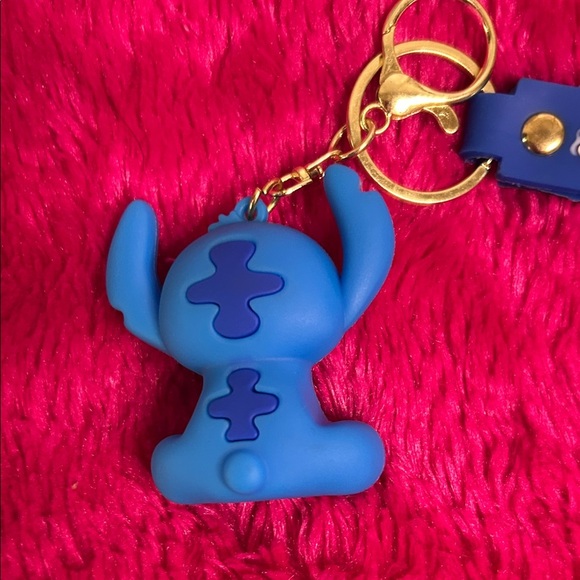 Stitch Keychain with Blue Strap - Picture 4 of 4